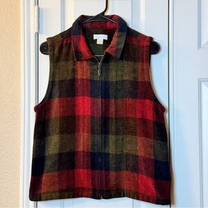 Christopher & Banks Vest Women Size M Full Zip Up Red Green Plaid Texture